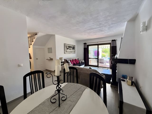 2 bedroom Semi-detached Villa for sale in Calahonda, Mijas with pool garage - € 449,000 (Ref: 9020386)