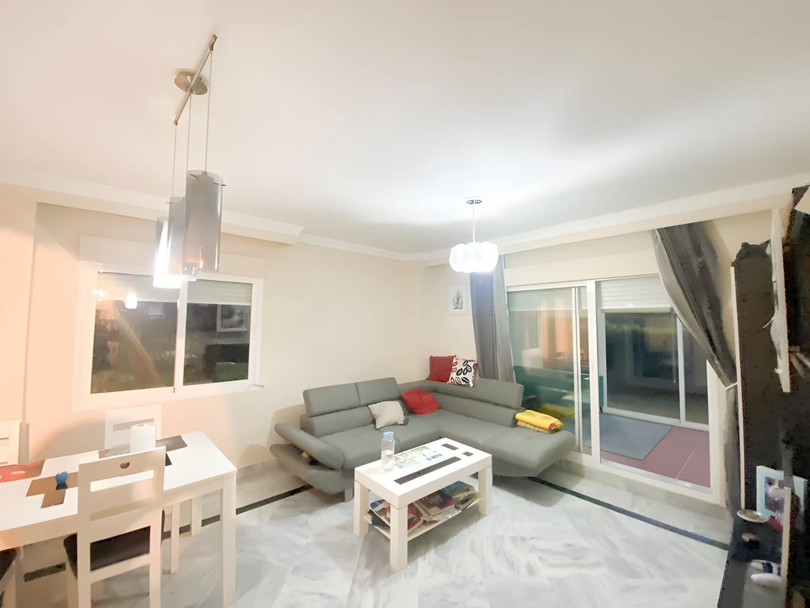 3 soveværelse Lejlighed til salg i Nueva Andalucia med swimmingpool garage - € 445.000 (Ref: 9020387)