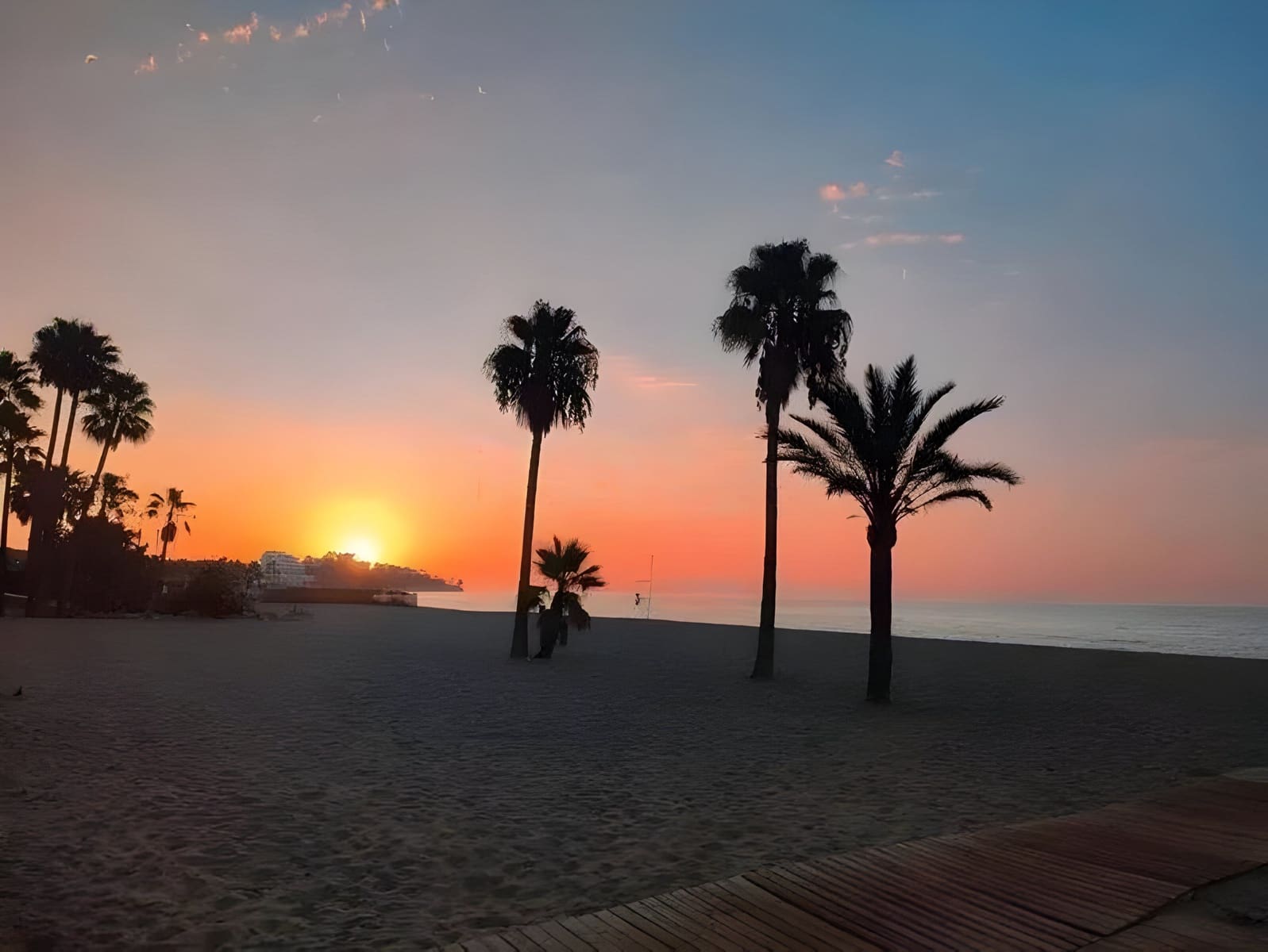 3 bedroom Apartment for sale in Estepona - € 425,000 (Ref: 9020388)