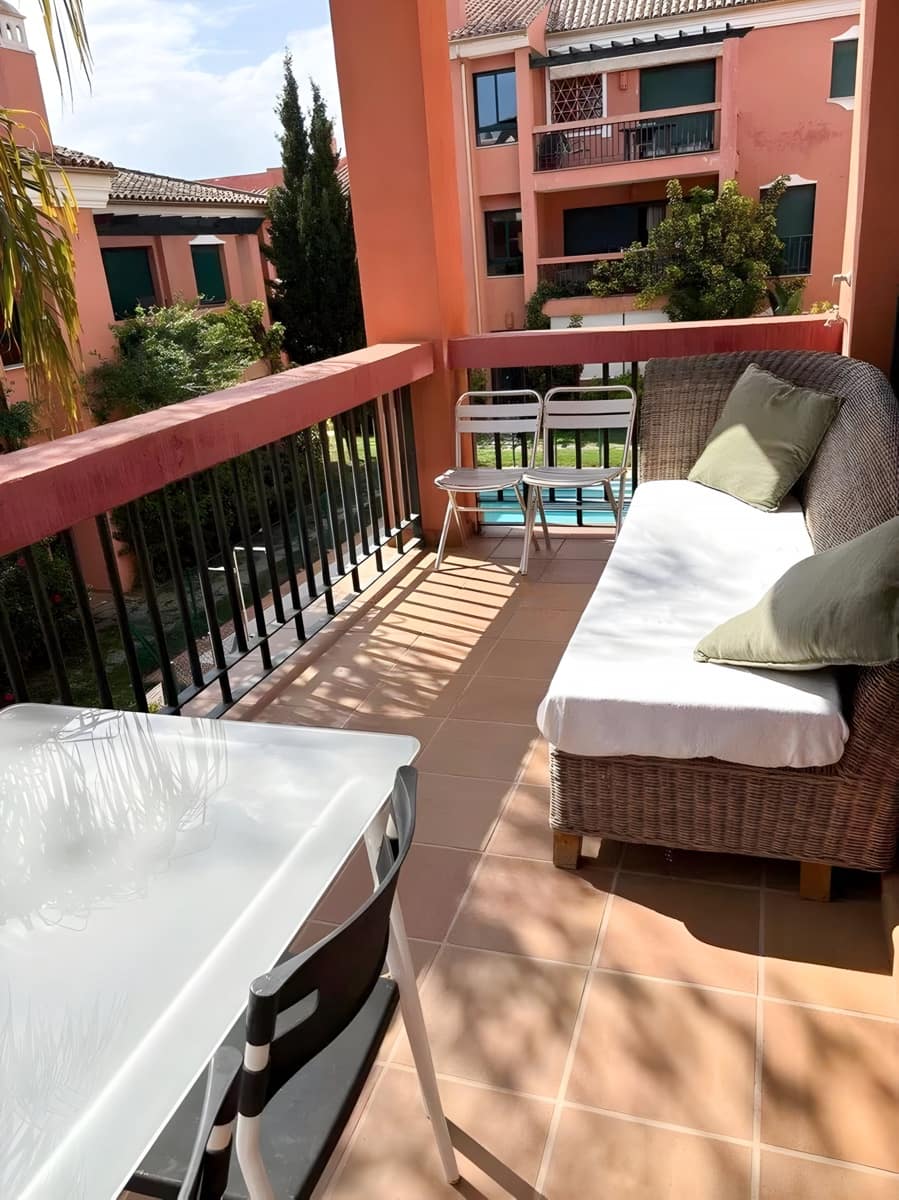 2 bedroom Apartment for sale in Marbella with pool garage - € 420,000 (Ref: 9020389)