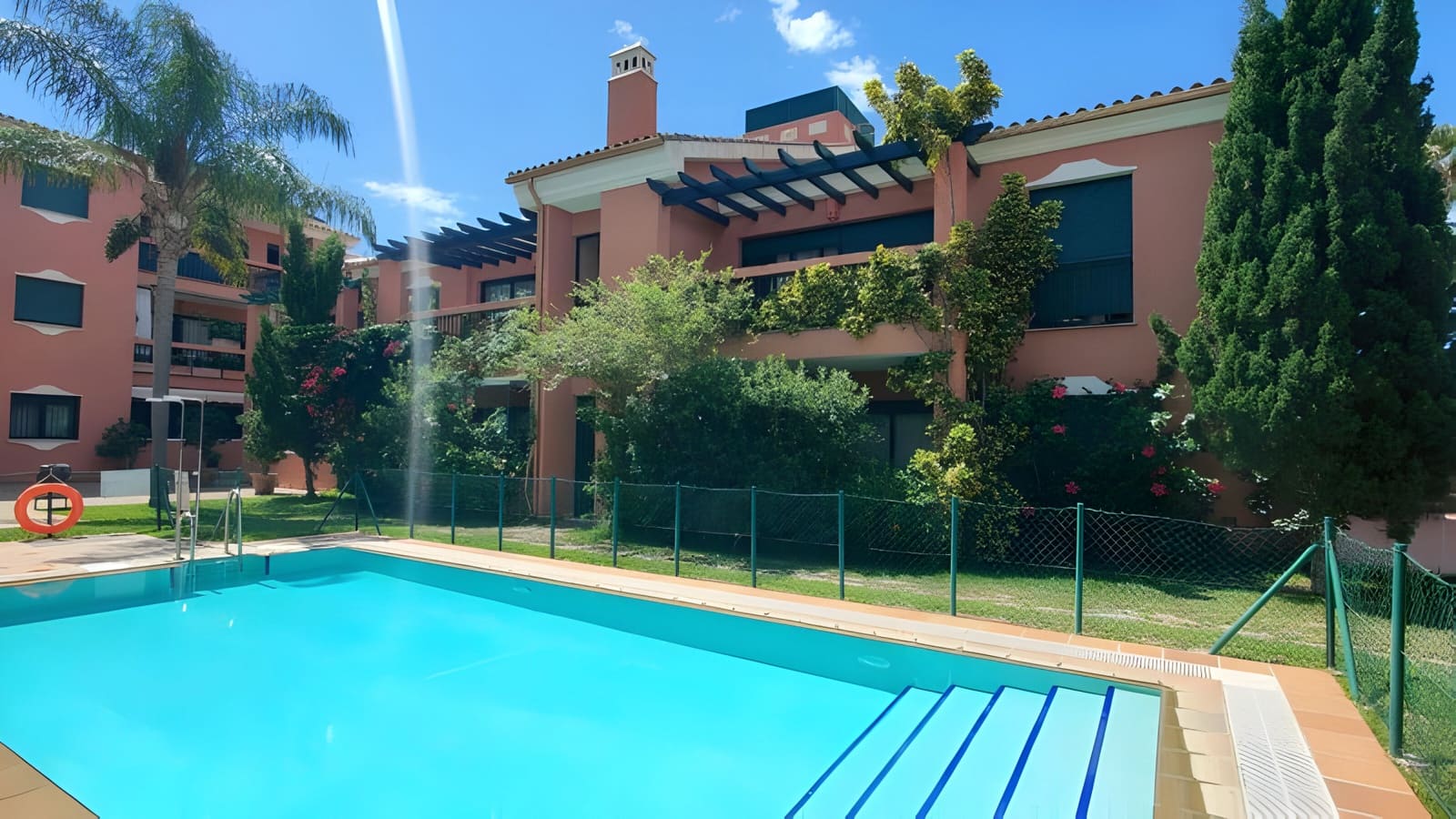 2 bedroom Apartment for sale in Marbella with pool garage - € 420,000 (Ref: 9020389)