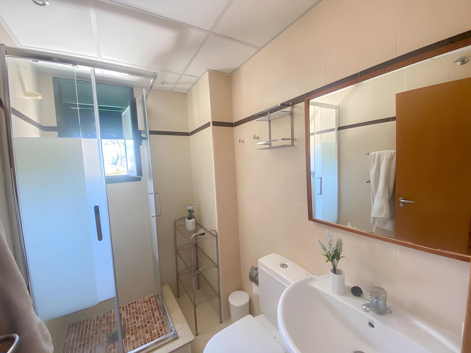 2 bedroom Apartment for sale in Marbella with pool garage - € 420,000 (Ref: 9020389)