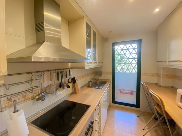 2 sypialnia Apartament na sprzedaż w Marbella z basenem garażem - 420 000 € (Ref: 9020389)