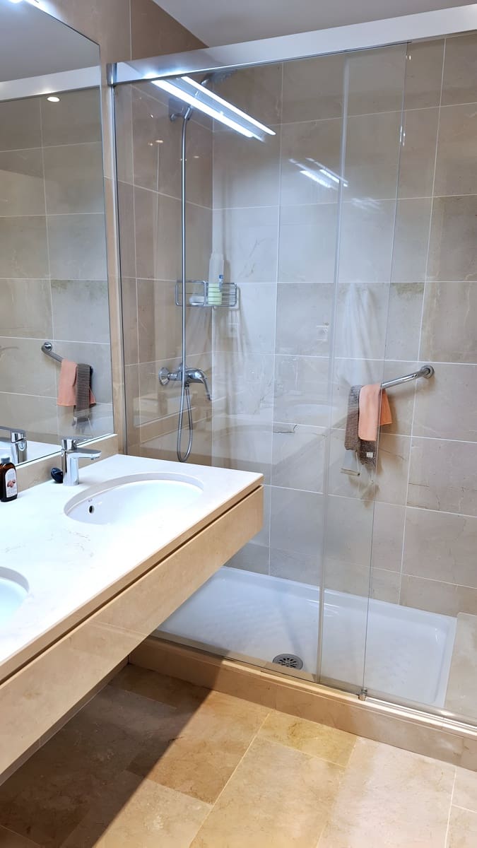 2 bedroom Apartment for sale in Casares with pool garage - € 371,000 (Ref: 9020390)