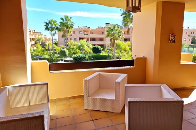 Apartamento de 2 habitaciones en Casares en venta con piscina garaje - 371.000 € (Ref: 9020390)