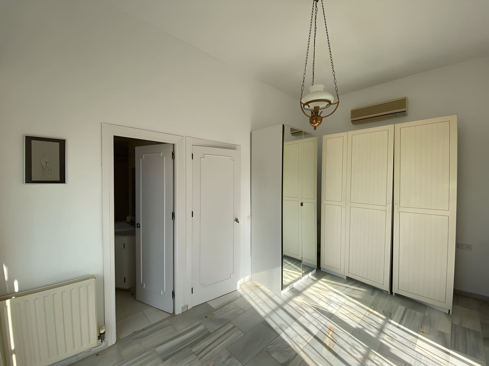 3 bedroom Villa for sale in Calahonda with pool garage - € 690,000 (Ref: 9026418)