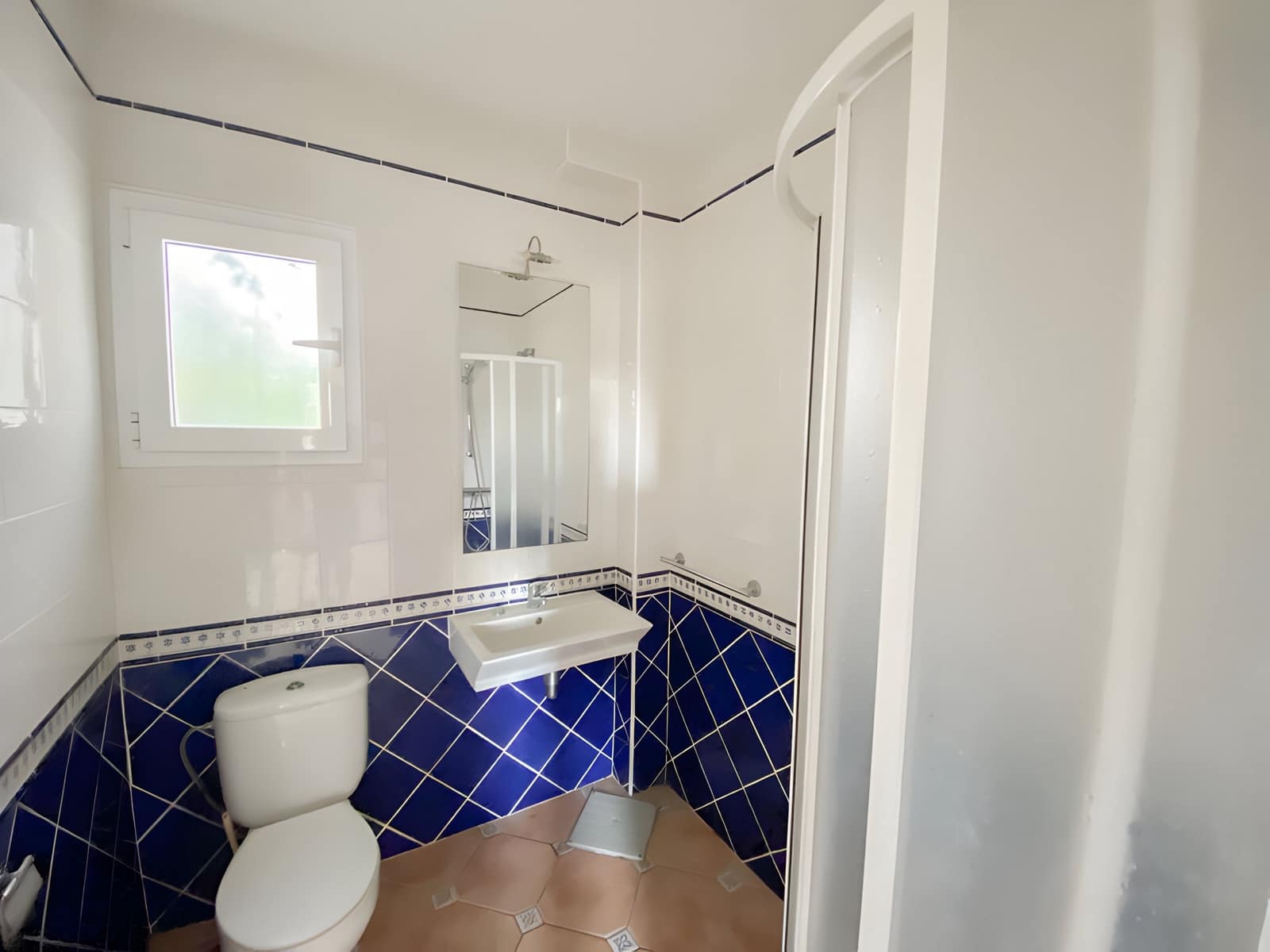 3 bedroom Villa for sale in Calahonda with pool garage - € 690,000 (Ref: 9026418)