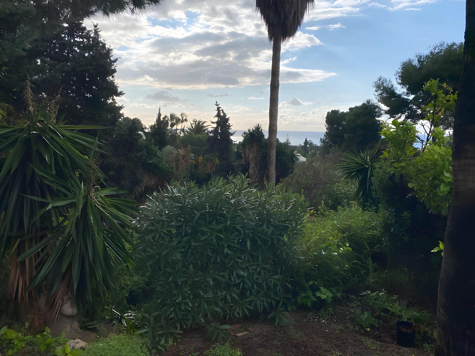 3 bedroom Villa for sale in Calahonda with pool garage - € 690,000 (Ref: 9026418)