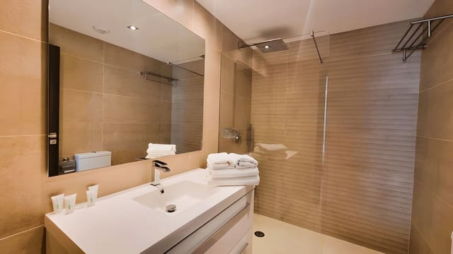 Apartamento de 3 habitaciones en San Pedro de Alcantara, Marbella en venta - 680.000 € (Ref: 9026419)