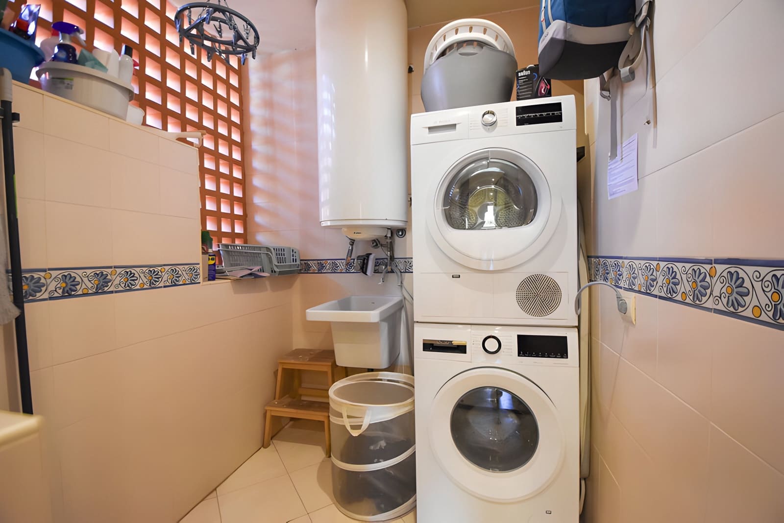 4 slaapkamer Appartement te koop in Marbella met zwembad garage - € 625.000 (Ref: 9026421)