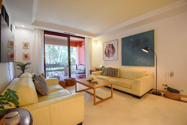 4 slaapkamer Appartement te koop in Marbella met zwembad garage - € 625.000 (Ref: 9026421)