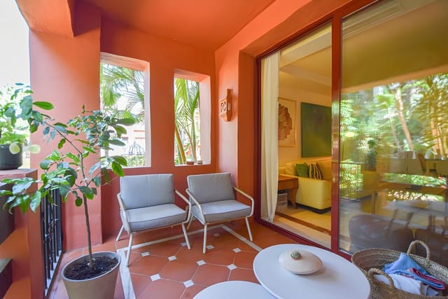 4 slaapkamer Appartement te koop in Marbella met zwembad garage - € 625.000 (Ref: 9026421)