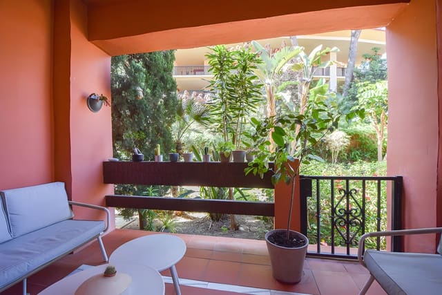 4 slaapkamer Appartement te koop in Marbella met zwembad garage - € 625.000 (Ref: 9026421)