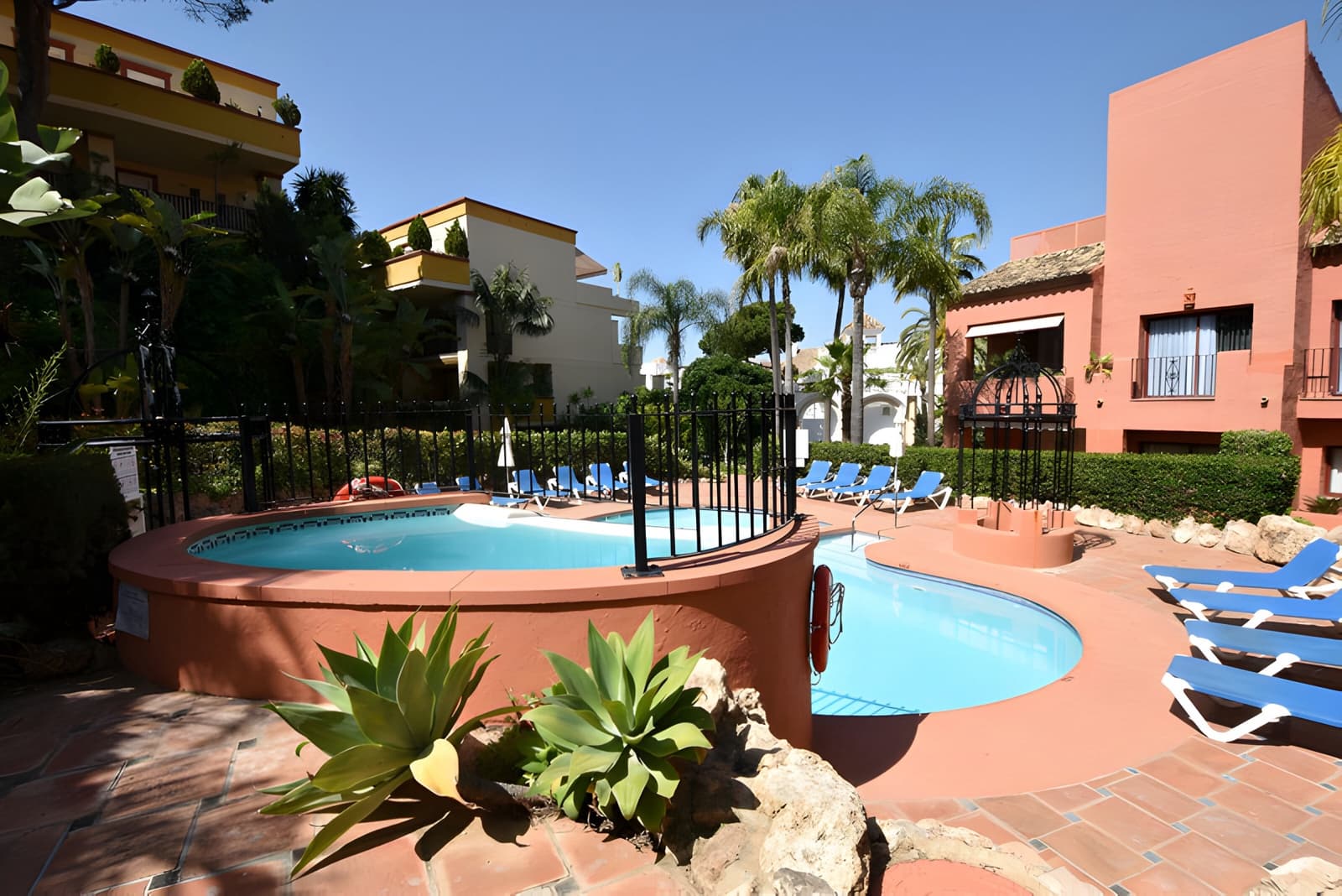 4 slaapkamer Appartement te koop in Marbella met zwembad garage - € 625.000 (Ref: 9026421)