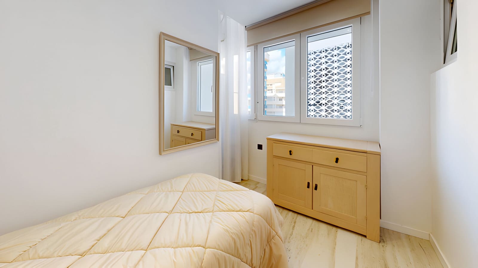 3 bedroom Apartment for sale in Fuengirola with garage - € 570,000 (Ref: 9026422)