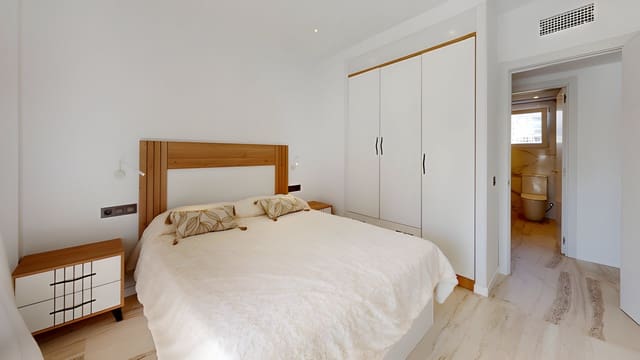 3 bedroom Apartment for sale in Fuengirola with garage - € 570,000 (Ref: 9026422)