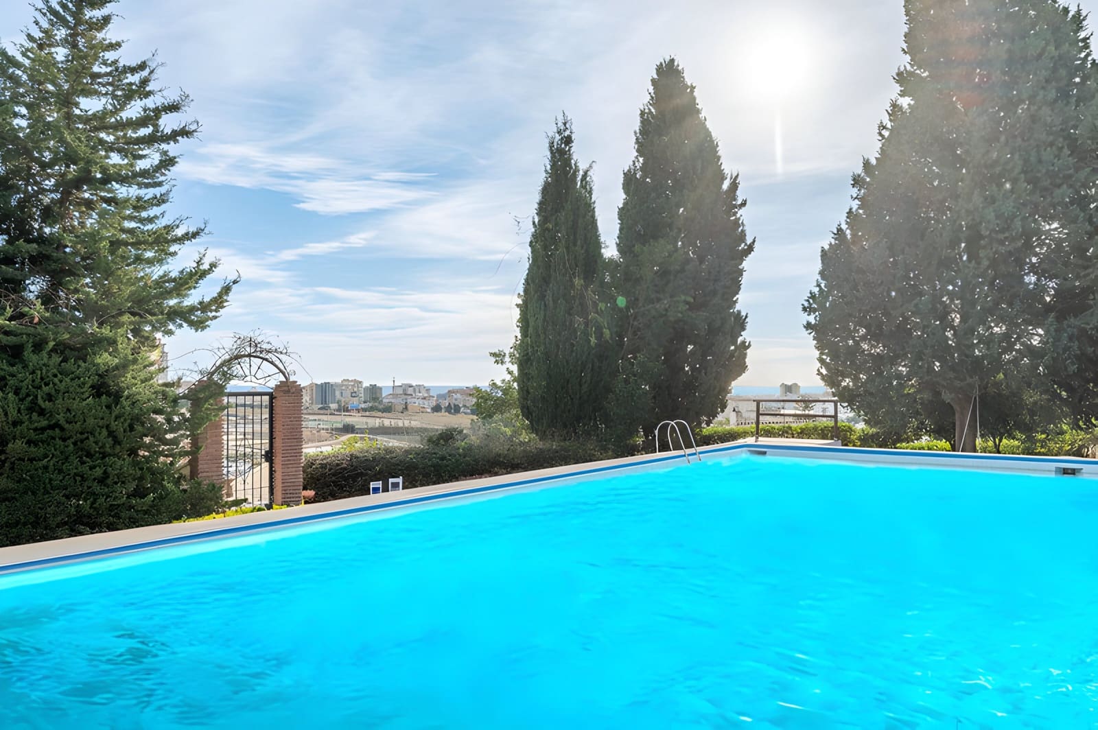 3 sovrum Villa till salu i Mijas med pool garage - 545 000 € (Ref: 9026423)