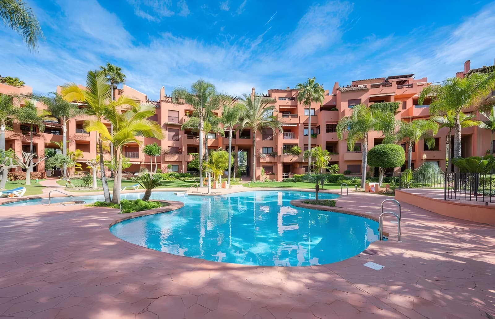 3 bedroom Apartment for sale in Marbella with pool garage - € 510,000 (Ref: 9026424)