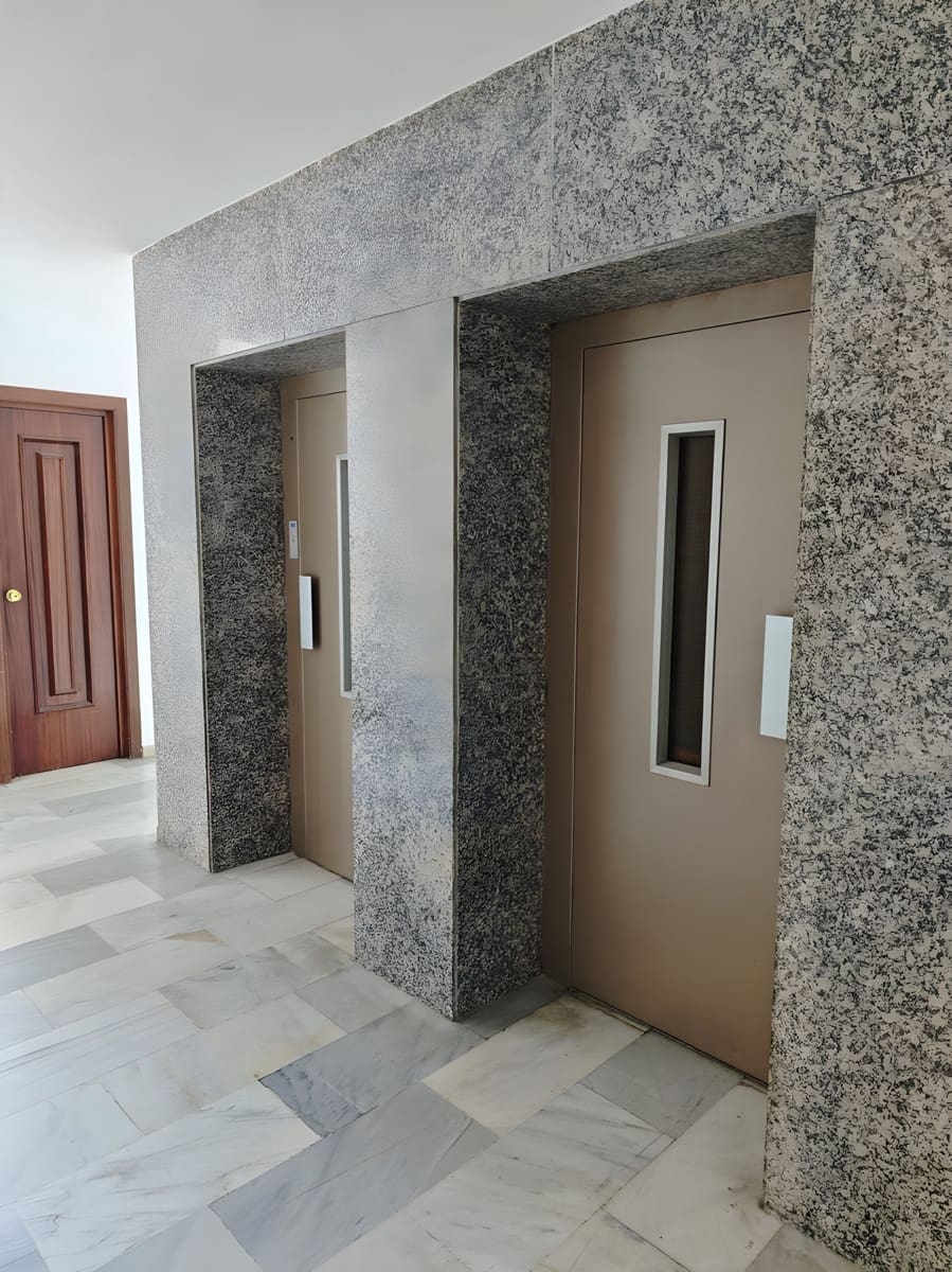 1 bedroom Apartment for sale in Marbella with pool - € 302,500 (Ref: 9040323)