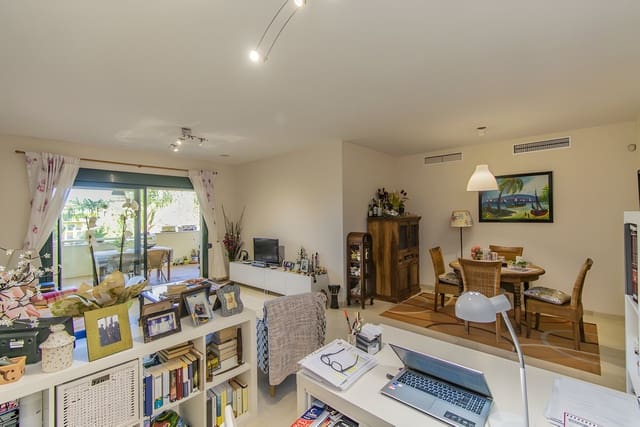 Apartamento de 2 habitaciones en Guadalmina Alta, Marbella en venta con piscina garaje - 435.000 € (Ref: 9048579)