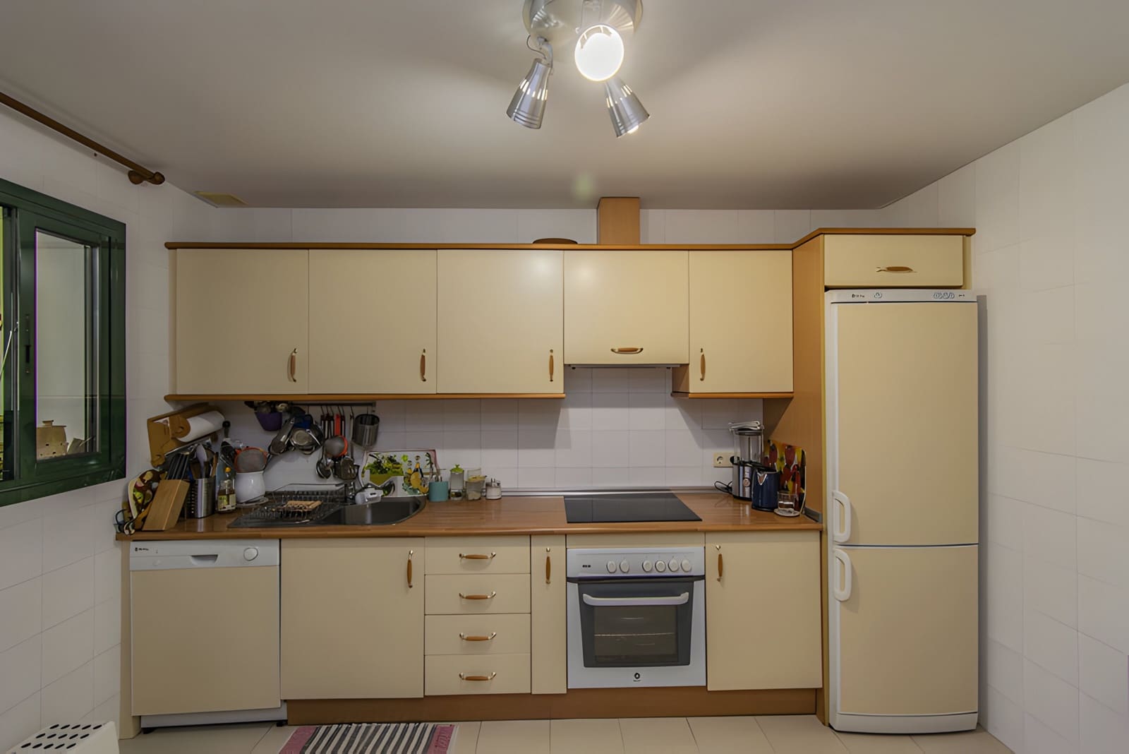 2 soverom Leilighet til salgs i Guadalmina med svømmebasseng garasje - € 435 000 (Ref: 9048579)