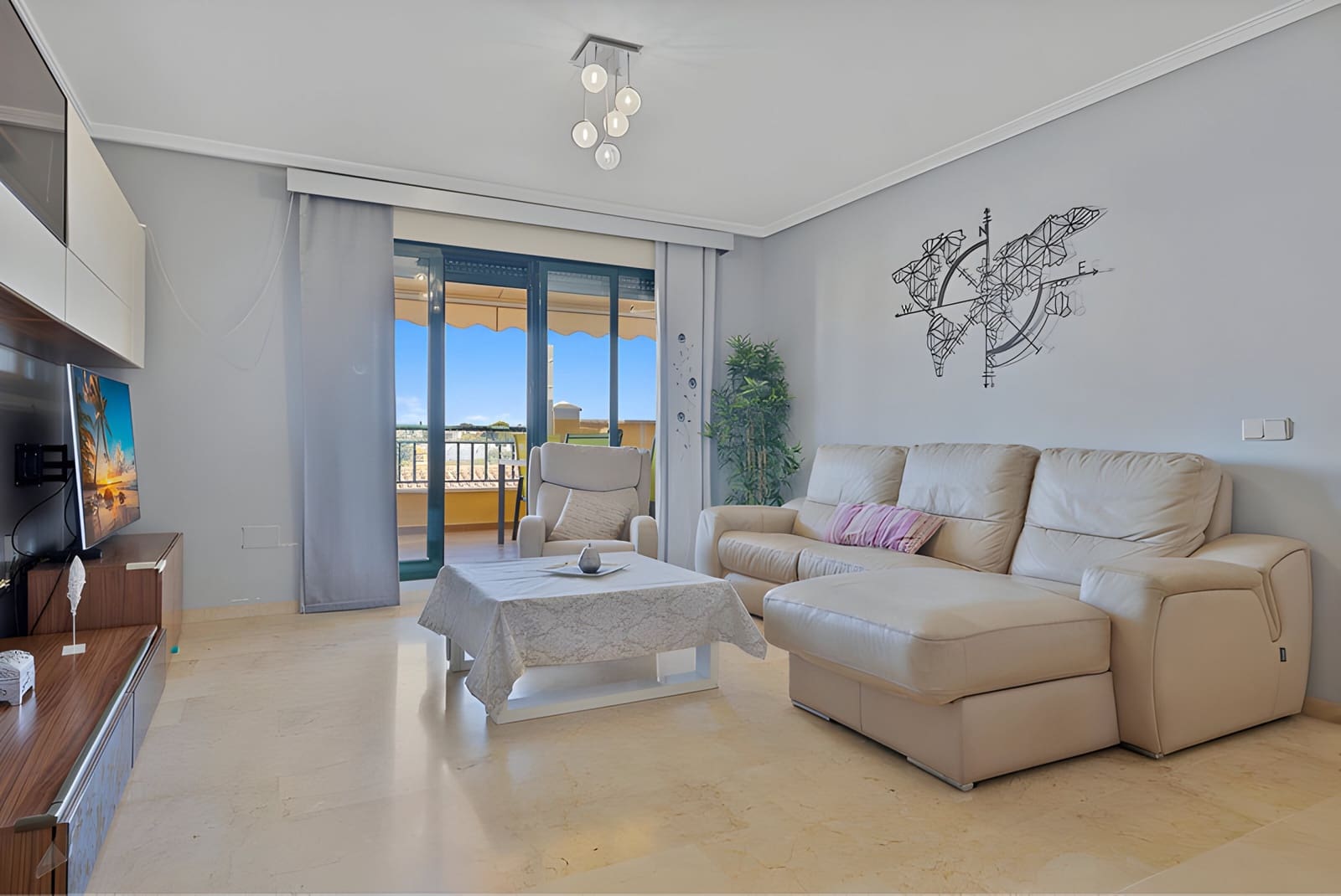 2 slaapkamer Appartement te koop in Torrequebrada met zwembad garage - € 380.000 (Ref: 9048580)