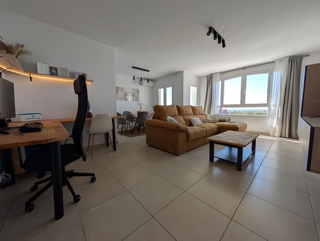 3 makuuhuone Huoneisto myytävänä paikassa Nueva Andalucia, Marbella mukana 
autotalli - 375 000 € (Ref: 9048582)