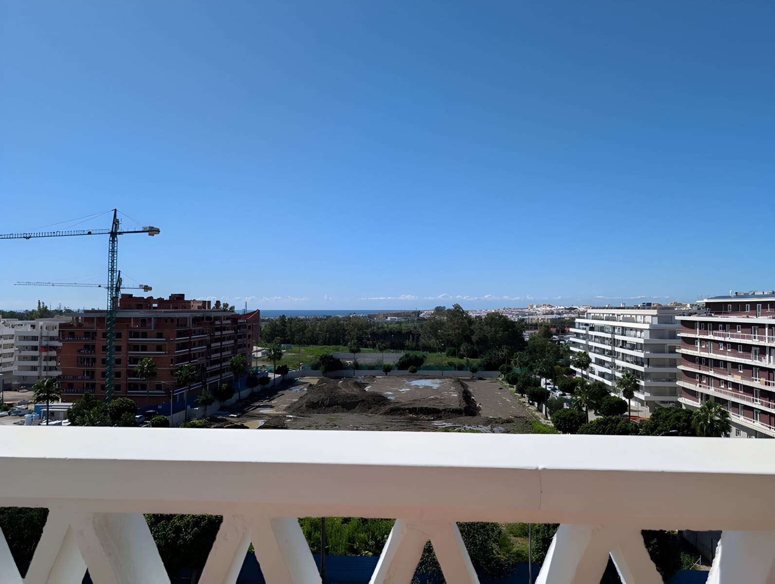 3 bedroom Apartment for sale in Nueva Andalucia with garage - € 375,000 (Ref: 9048582)