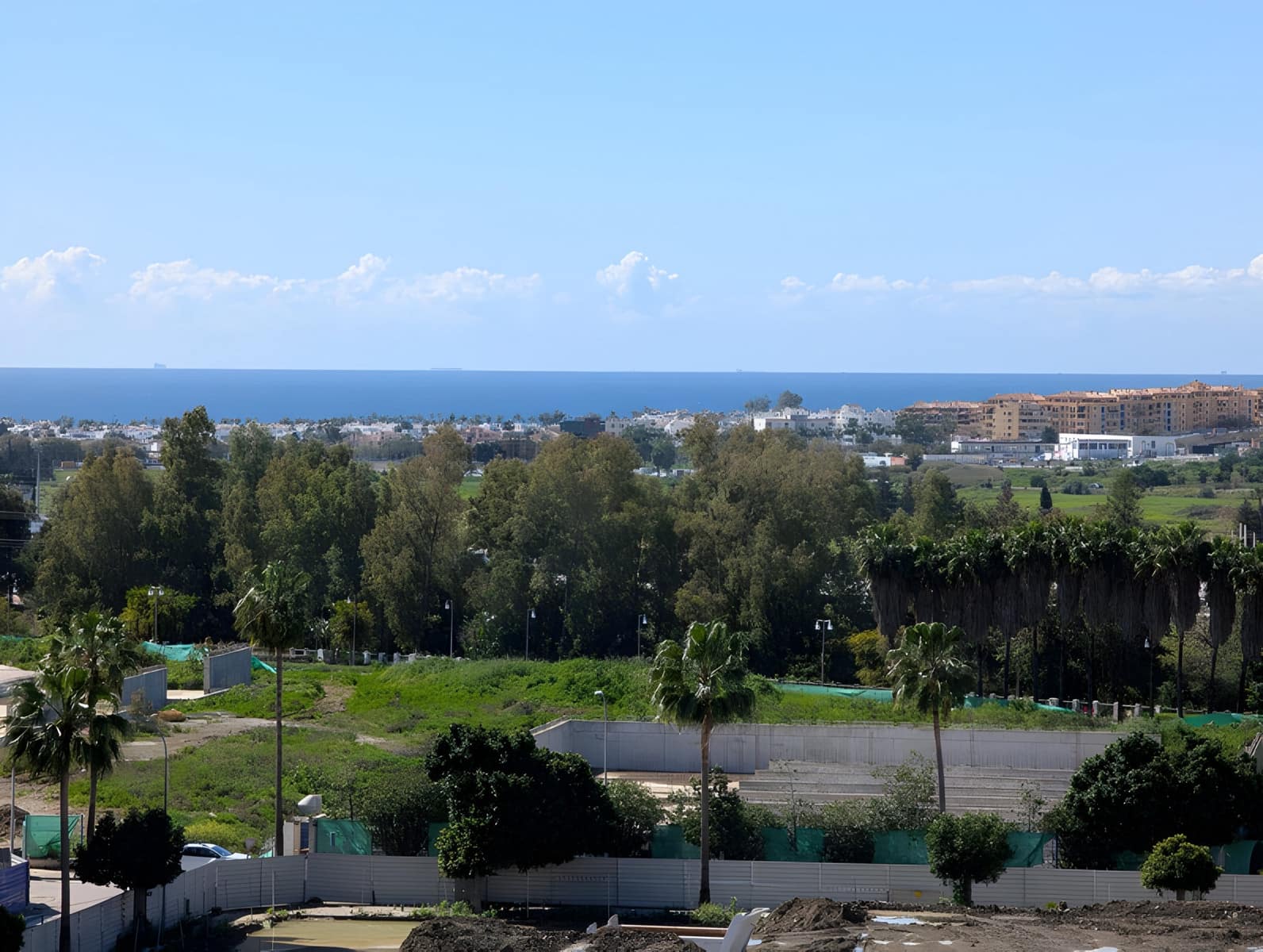 3 bedroom Apartment for sale in Nueva Andalucia with garage - € 375,000 (Ref: 9048582)