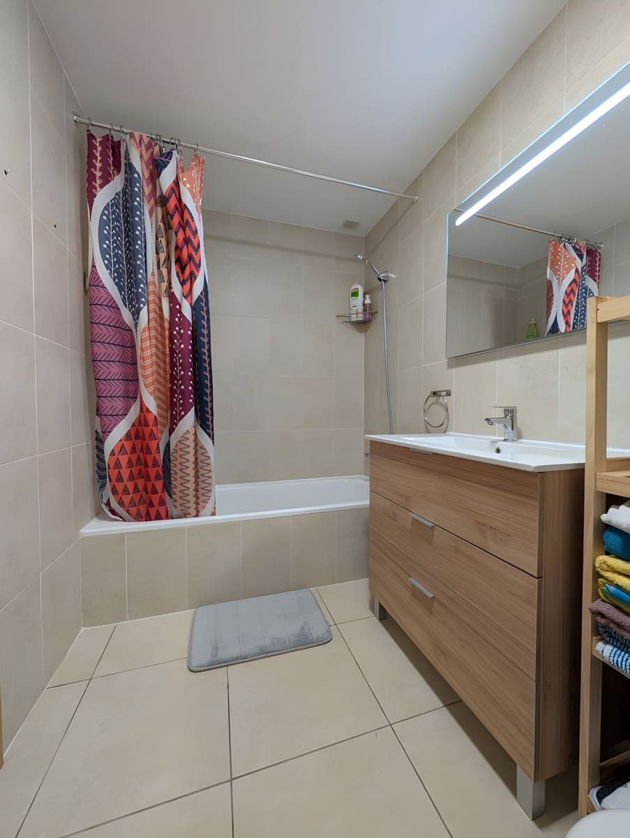 3 bedroom Apartment for sale in Nueva Andalucia with garage - € 375,000 (Ref: 9048582)