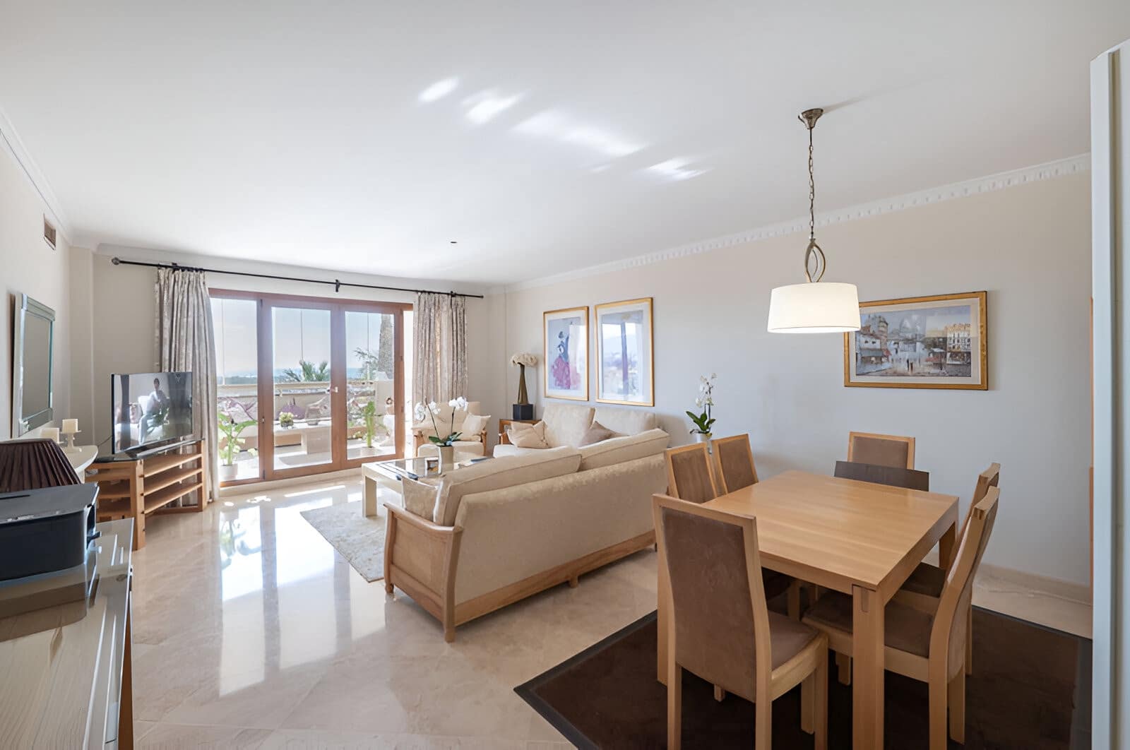 2 sypialnia Apartament na sprzedaż w El Paraiso z basenem garażem - 579 000 € (Ref: 9050859)