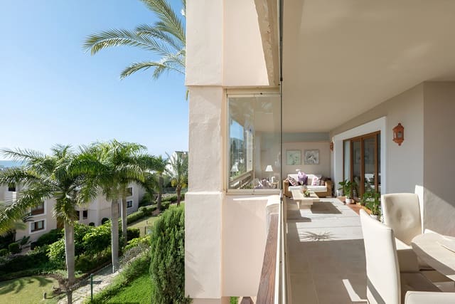 2 sypialnia Apartament na sprzedaż w El Paraiso, Estepona z basenem garażem - 579 000 € (Ref: 9050859)