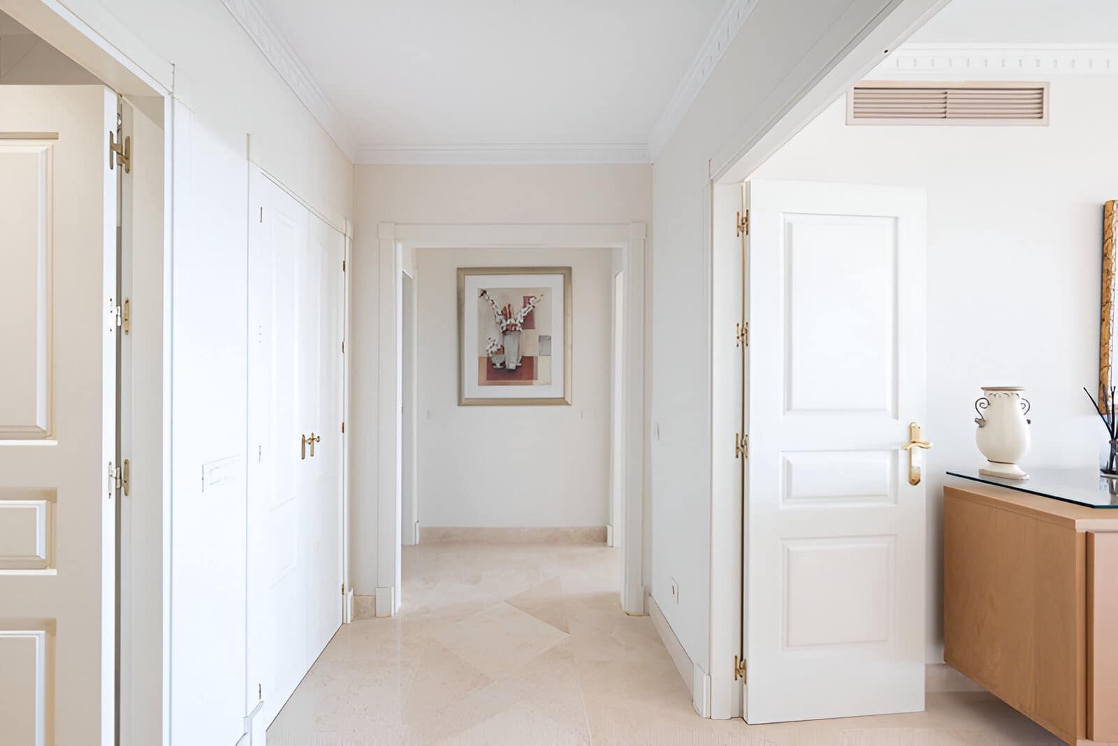 2 sypialnia Apartament na sprzedaż w El Paraiso z basenem garażem - 579 000 € (Ref: 9050859)