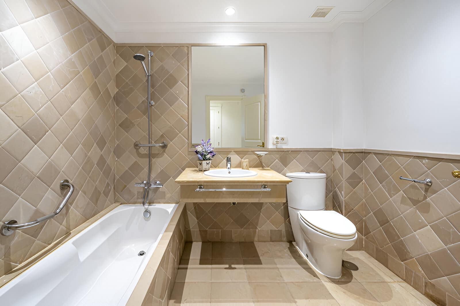 2 sypialnia Apartament na sprzedaż w El Paraiso z basenem garażem - 579 000 € (Ref: 9050859)