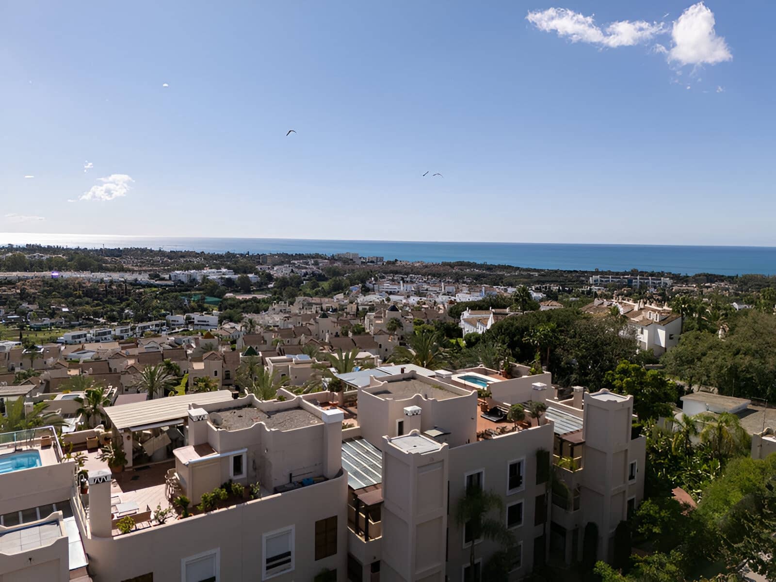 2 sypialnia Apartament na sprzedaż w El Paraiso z basenem garażem - 579 000 € (Ref: 9050859)