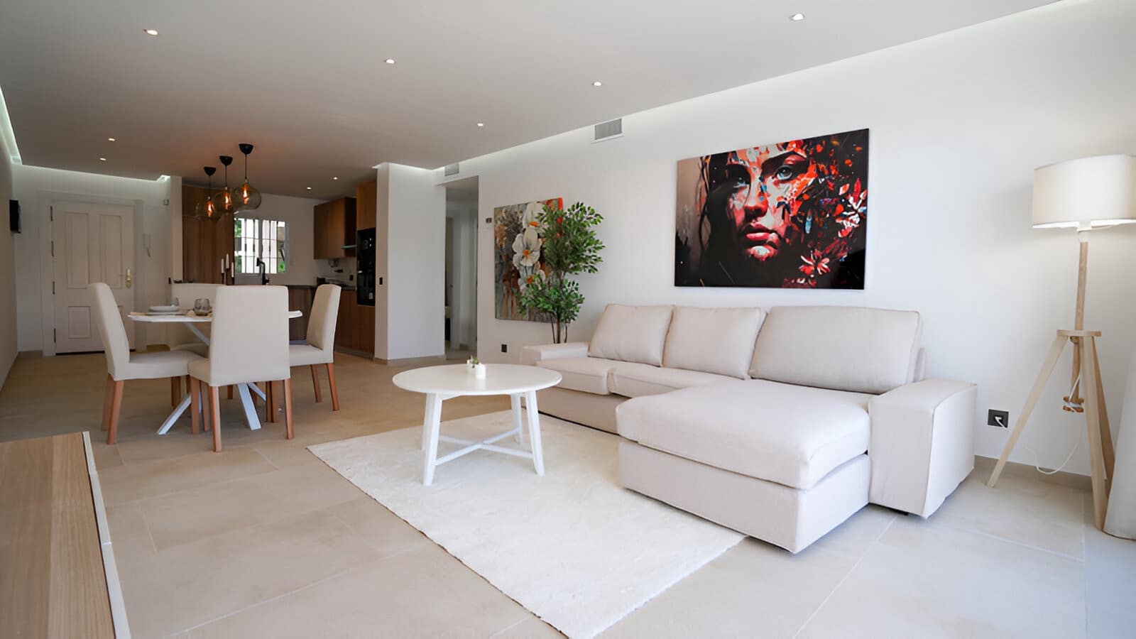 2 bedroom Apartment for sale in Benahavis with pool garage - € 555,000 (Ref: 9050861)