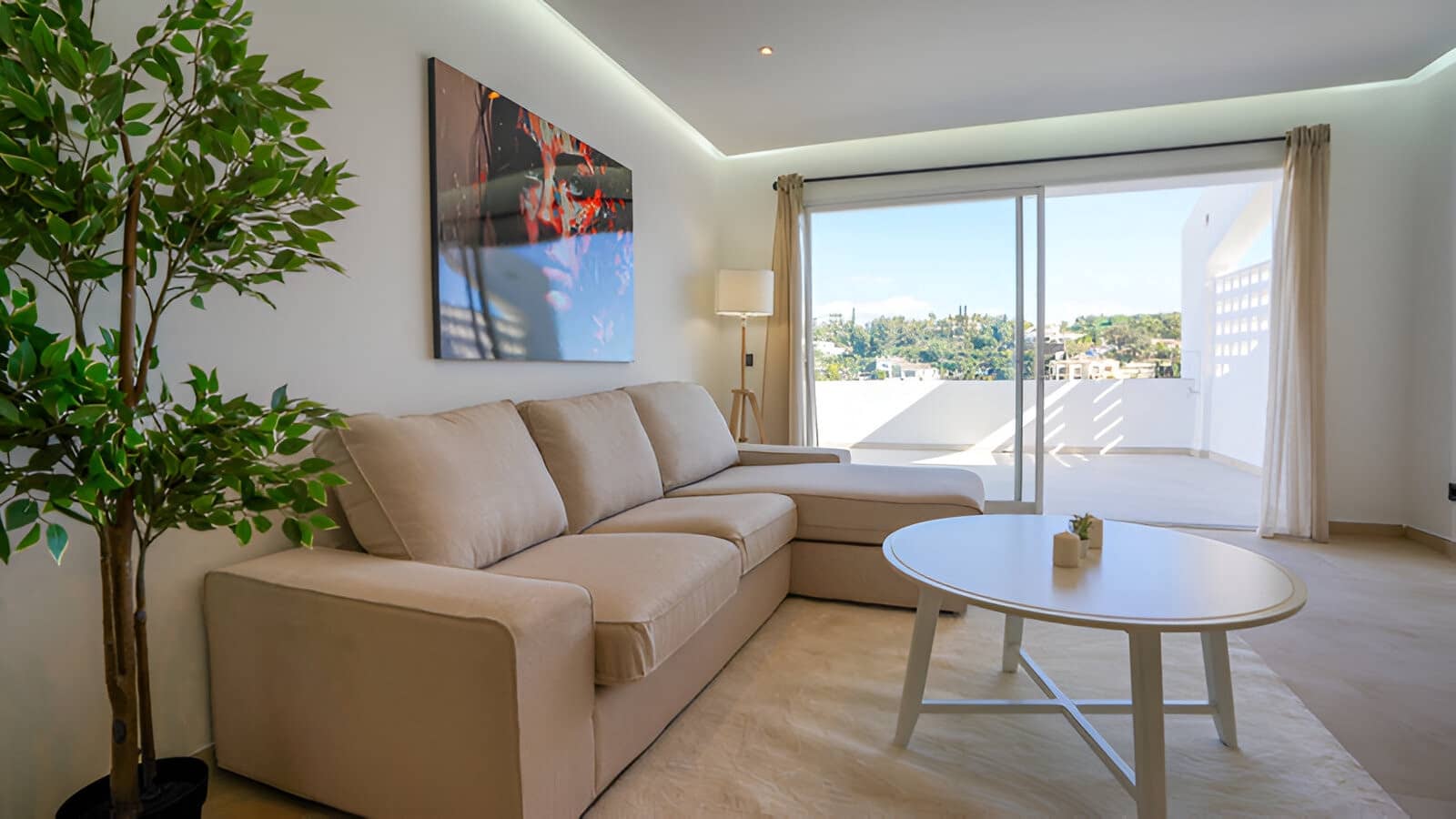 2 bedroom Apartment for sale in Benahavis with pool garage - € 555,000 (Ref: 9050861)