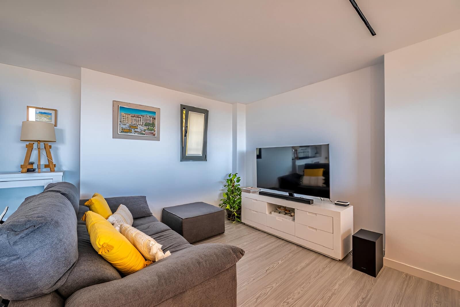 3 bedroom Apartment for sale in Benalmadena with pool garage - € 545,000 (Ref: 9050862)