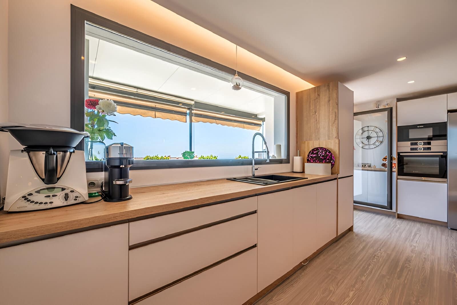 3 bedroom Apartment for sale in Benalmadena with pool garage - € 545,000 (Ref: 9050862)