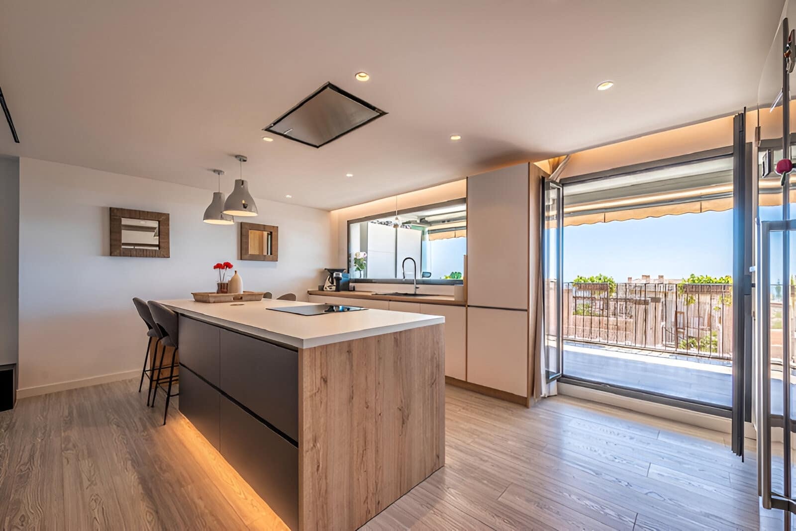 3 bedroom Apartment for sale in Benalmadena with pool garage - € 545,000 (Ref: 9050862)