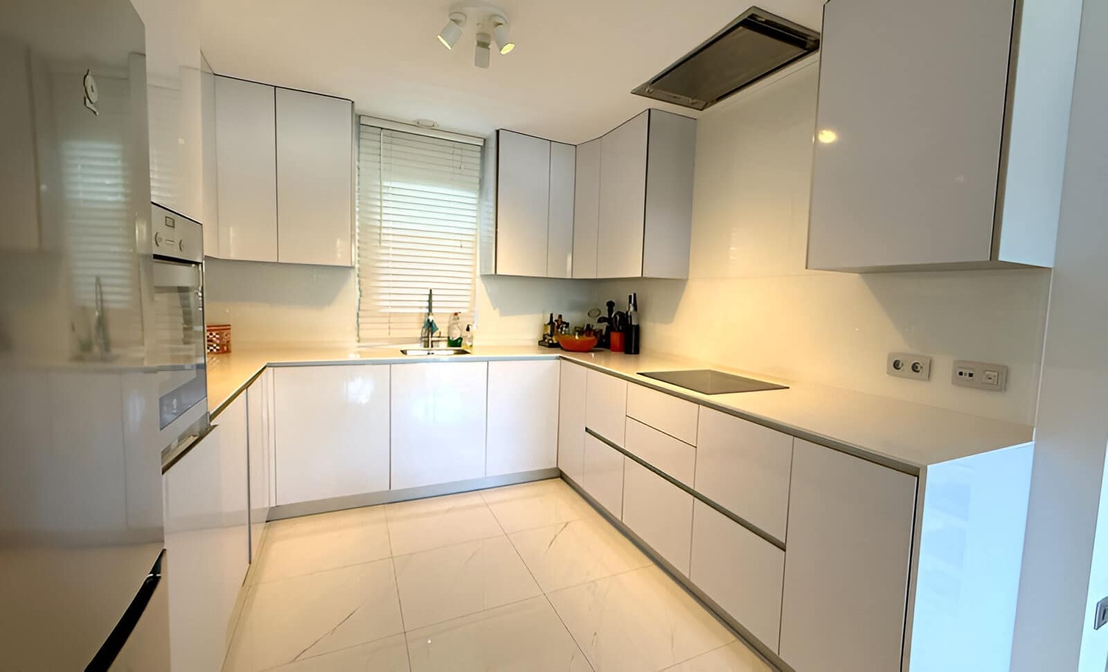 3 soverom Leilighet til salgs i Bel-Air med svømmebasseng garasje - € 530 000 (Ref: 9050863)