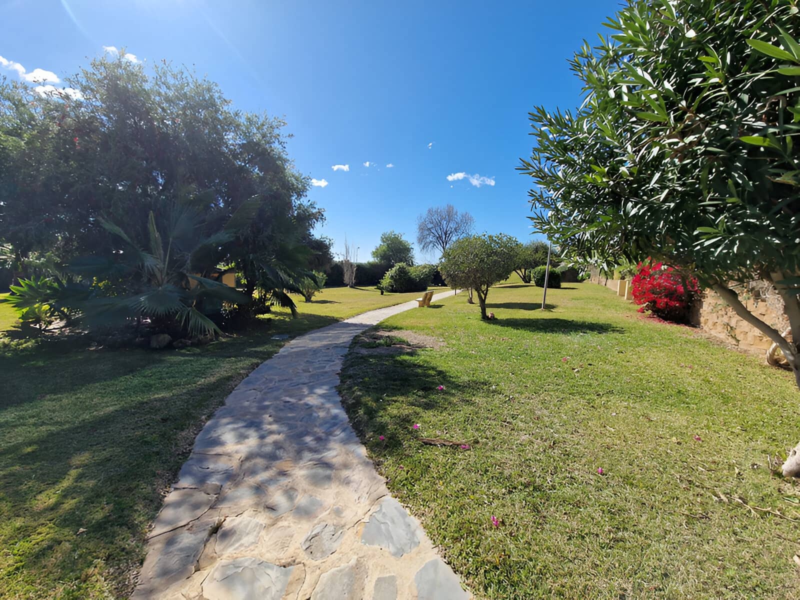 3 bedroom Apartment for sale in Marbella with pool garage - € 475,000 (Ref: 9050865)