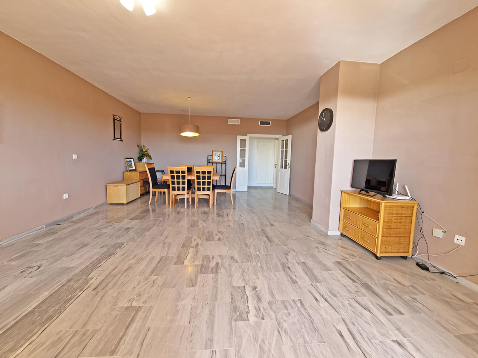 3 bedroom Apartment for sale in Marbella with pool garage - € 475,000 (Ref: 9050865)