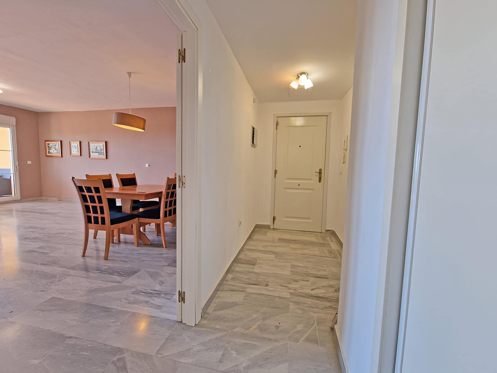 3 bedroom Apartment for sale in Marbella with pool garage - € 475,000 (Ref: 9050865)