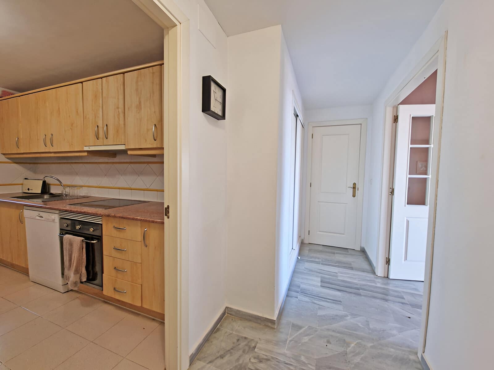 3 bedroom Apartment for sale in Marbella with pool garage - € 475,000 (Ref: 9050865)