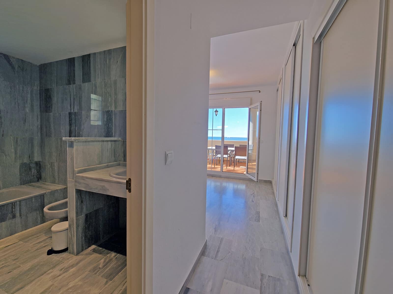 3 bedroom Apartment for sale in Marbella with pool garage - € 475,000 (Ref: 9050865)