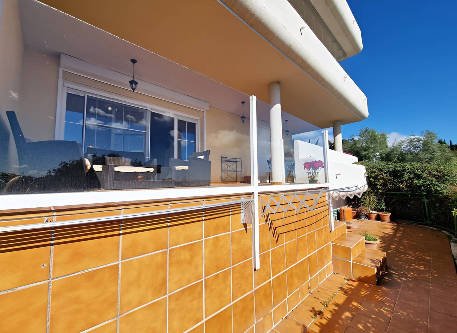 3 bedroom Apartment for sale in Marbella with pool garage - € 475,000 (Ref: 9050865)