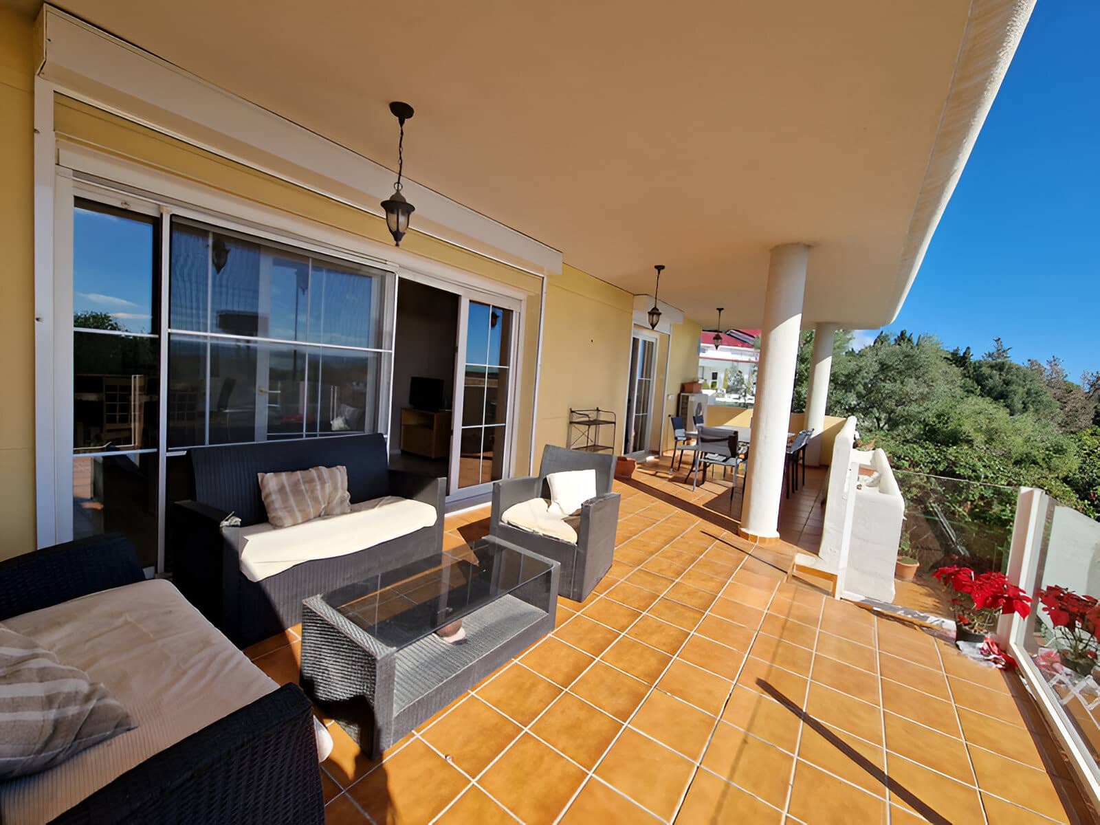 3 bedroom Apartment for sale in Marbella with pool garage - € 475,000 (Ref: 9050865)