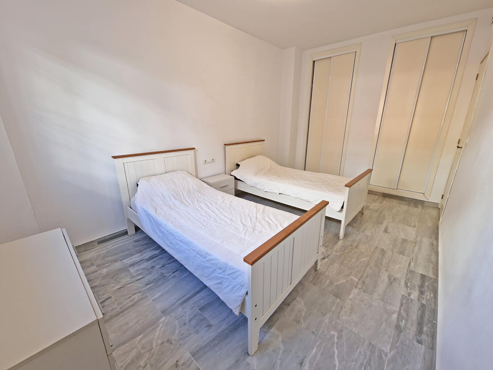 3 bedroom Apartment for sale in Marbella with pool garage - € 475,000 (Ref: 9050865)