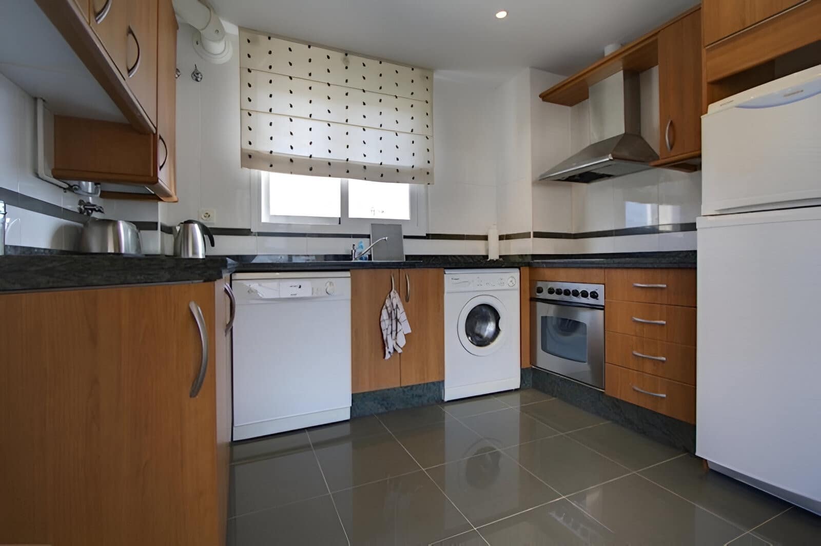 3 makuuhuone Kattohuoneisto myytävänä paikassa New Golden Mile mukana uima-altaan 
autotalli - 475 000 € (Ref: 9050866)